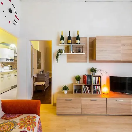 Elly's House Appartement *