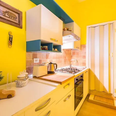 Elly's House